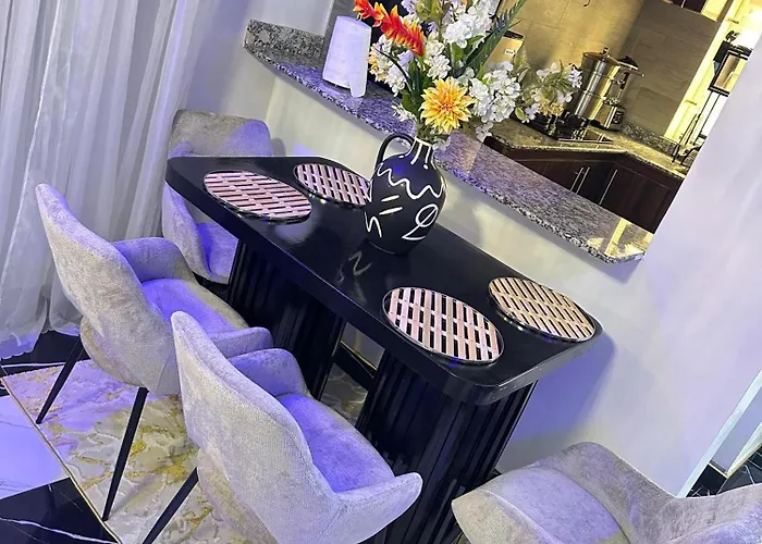 Azure Villa Suites Apart Hotel