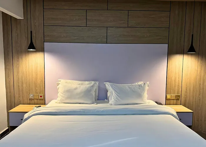 Marcsons Hotels And Resorts