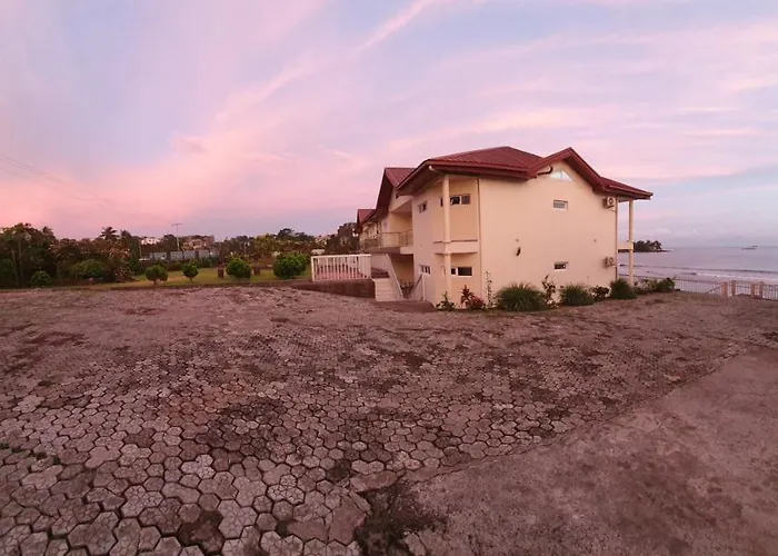 Fini Hotel Bobende